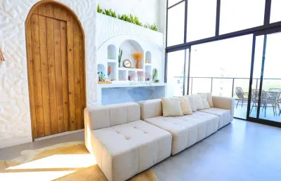 Mykonos capixaba  viva o luxo grego na cobertura mais exclusiva da praia da bacutia
