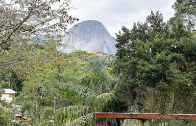 Terreno pronto para construir em pedra azul – 1.400m² perto da rota do lagarto