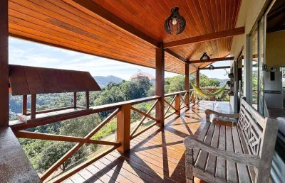 Sítio com casa 4 quartos, vista deslumbrante e excelente localização em domingos martins