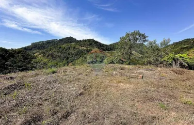 Terreno 30.000m² com platô, rio e 2,3km do centro de domingos martins