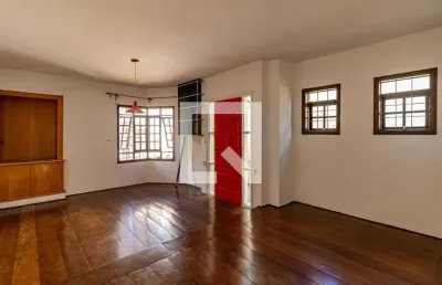 Casa com 3 quartos à venda na Rua Anete Queiroz Lacerda, 140, Butantã, São Paulo