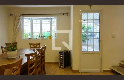 Casa com 3 quartos à venda na Rua Antônio de Castro Mendonça Furtado, 596, Butantã, São Paulo