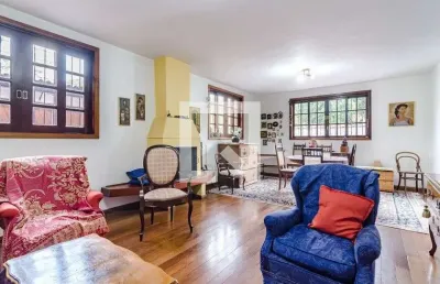Casa com 3 quartos à venda na Rua Saramenha, 192, Sumaré, São Paulo