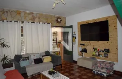 Casa com 3 quartos à venda na Rua Aimberê, 1832, Sumaré, São Paulo