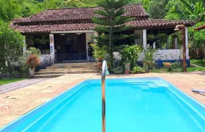 Itaocaia valley-1.000 m² -3qts, lago carpas e piscina-r$ 750 mil