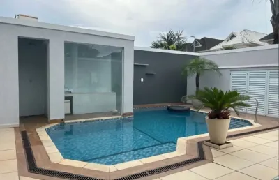 Casa em condomínio fechado com 4 quartos à venda no Recreio dos Bandeirantes, Rio de Janeiro 