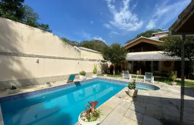 Casa com piscina, de 4 quartos, à venda no condomínio fazenda passaredo, na taquara em jacarepaguá