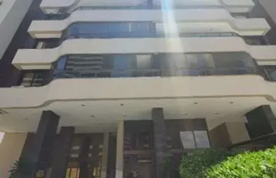 4/4 sendo 3 (três) suítes, 130m², 2 (duas) vagas, itaigara, nascente, itaigara