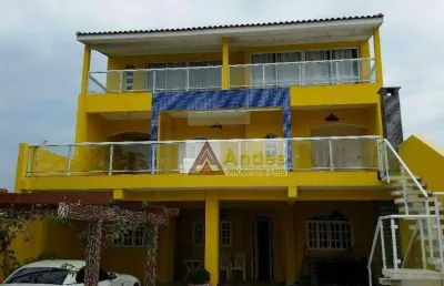 Belíssimo sobrado com 5 dormitórios à venda, 300 m² por r$ 700.000 - estância balneária tupy - itanhaém/sp
