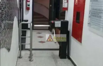 Sala comercial com 1 sala para alugar na Rua Voluntários da Pátria, Santana, São Paulo