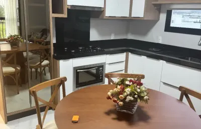 Vc está em busca de um apartamento totalmente mobiliado e três quartos, esse pode ser seu novo lar