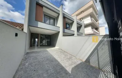 Casa alto padrão com amplo terreno nos fundos no costa e silva