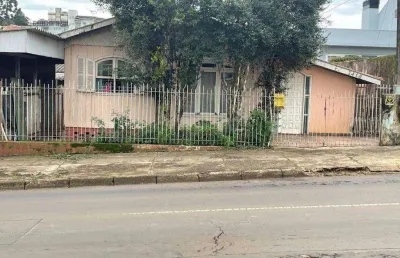 Terreno de 300m² (20m de frente x 15m de lateral), em esquina, localizado nas proximidades da faculdade cedeteg