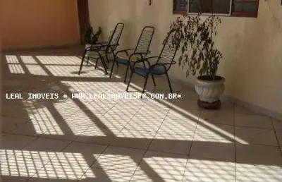 Casa para venda em presidente prudente, residencial universitario, 3 dormitórios, 1 suíte, 2 banheiros, 2 vagas