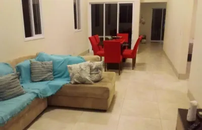 Casa para locação em presidente prudente, santa fé, 3 dormitórios, 1 suíte, 3 banheiros, 2 vagas