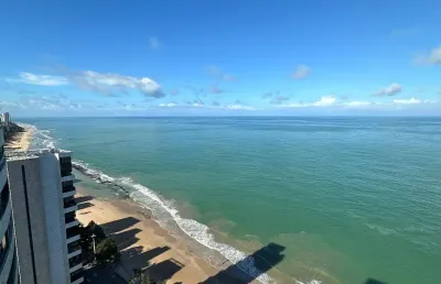 Alugo apartamento no edifício castelinho na avenida boa viagem