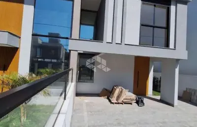Casa / duplex alto padrão no centrinho do ingleses-florianópolis r$ 1.106.000,00