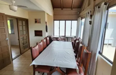 Casa frente mar com 9 dormitórios em florianópolis a venda r$ 4.200.000,00