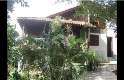 Casa com excelente vista panorâmica da praia do santinho em florianópolis a venda r$ 990.000,00