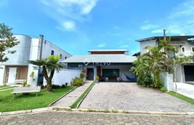 Casa em condomínio fechado para venda ou locação anual 4 dorm, 5 wc 6 vagas