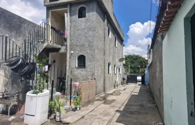 Atenção investidores!!! campo grande vendo urgente!!! conjunto de casas e lojas alugadas gerando renda recorente