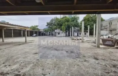 Galpão de 3.400m² para locação a 700m dos estúdios globo – murado, com rgi e localização estratégica na estrada dos bandeirantes