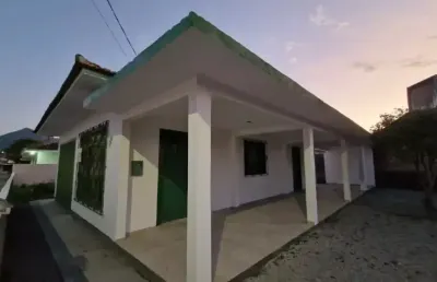 A venda 480 mil: casa 3 dormitorios com 120 m2 em terreno de 345 m2. rio grande, palhoça,sc