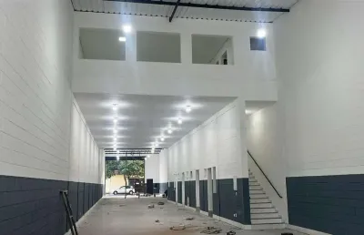 Galpão comercial na vila leopoldina, todo refornado, com mezanino, 640m² área útil, 8 banheitos, 4 copas