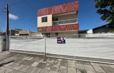 Oportunidade de venda de apartamento térreo com área privativa em l no residencial praia de ponta do mel.