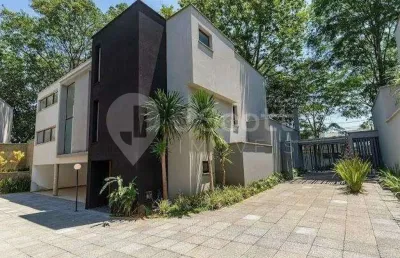 Casa em condomínio fechado com 4 quartos à venda na Rua José Gambarini, 48, Jardim Cordeiro, São Paulo