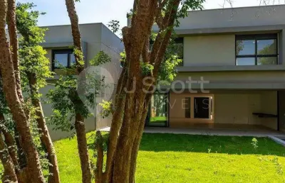 Casa de condomínio de alto padrão com vista para hípica santo amaro.