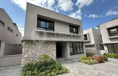 Casa de condomínio de alto padrão com vista para o jardim e para hípica (granja julieta)