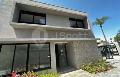 Casa de condomínio de alto padrão com vista para o jardim e para a hípica santo amaro