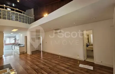 Casa em condomínio fechado para locação com 4 dormitórios, churrasqueira, forno  de pizza e lareira.