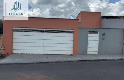 Casa com 3 quartos à venda na Rua F 2, 15, Conjunto Residencial Aruanã I, Goiânia