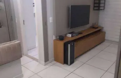 Apartamento 2 quartos semimobiliado – venda ou locação