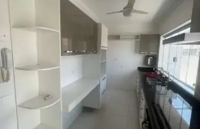 Casa para aluguel, 4 quartos, 1 suíte, 2 vagas, centro - pindamonhangaba/sp