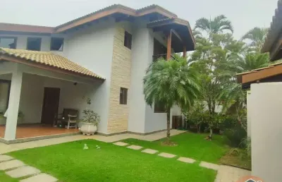 Excelente sobrado localizado há 150 metros da praia no bairro barequeçaba em são sebastião! !