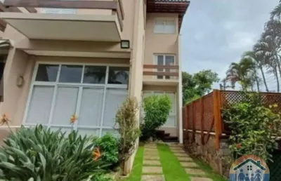 Excelente imóvel em condomínio no bairro do arrastão cidade de são sebastião - sp !