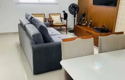 Excelente sobrado totalmente mobiliado em condomínio localizado no bairro martim de sá em caraguatatuba!!