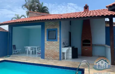 Incrível sobrado mobiliado próximo ao mar localizado no bairro porto novo em caraguatatuaba!