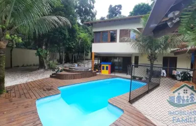 Excelente sobrado de alto padrão localizado no condomínio park imperial massaguaçu em caraguatatuba!