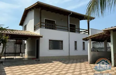 Excelente oportunidade de sobrado localizado no bairro pontal de santa marina em caraguatatuba!