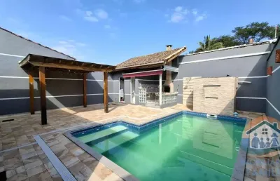 Excelente imóvel á venda localizado há 600 metros do mar no bairro martim de sá em caraguatatuba!