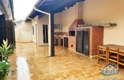 Incrível oportunidade de imóvel localizado próximo á praia no bairro indaiá em caraguatatuba!
