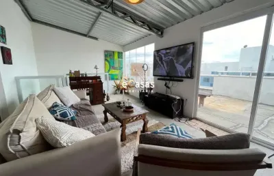 Apartamento cobertura com varanda , piscina , espaço gourmet