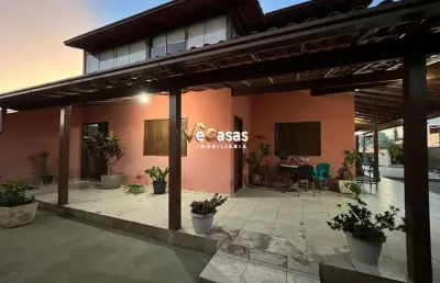 Casa por do sol  amplo quintal com piscina e terreno com arvores frutiferas