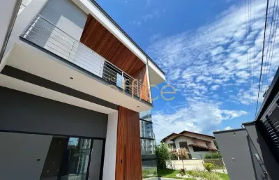 Casa com 3 quartos à venda no Saguaçu, Joinville 