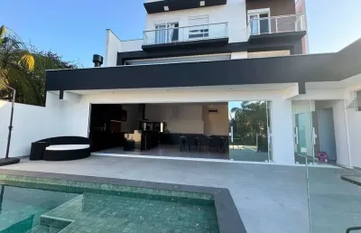 Casa com 3 quartos à venda no Saguaçu, Joinville 