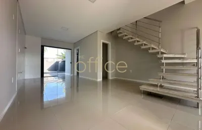 Casa com 3 quartos à venda no bom retiro, joinville  por r$ 600.000